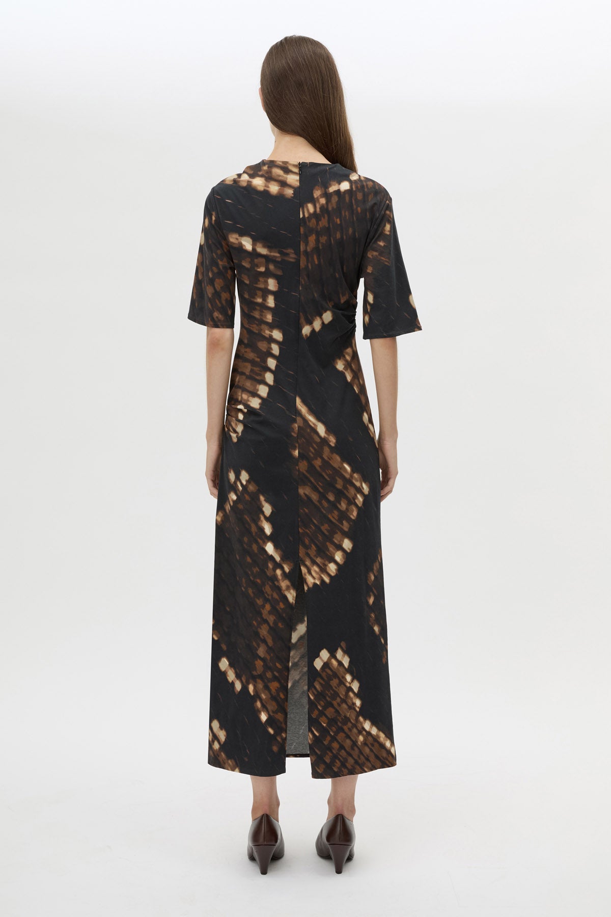 Back view CAMILLA AND MARC Ephyra Midi Dress in Ephyra Print with short sleeves and a draped silhouette. 
