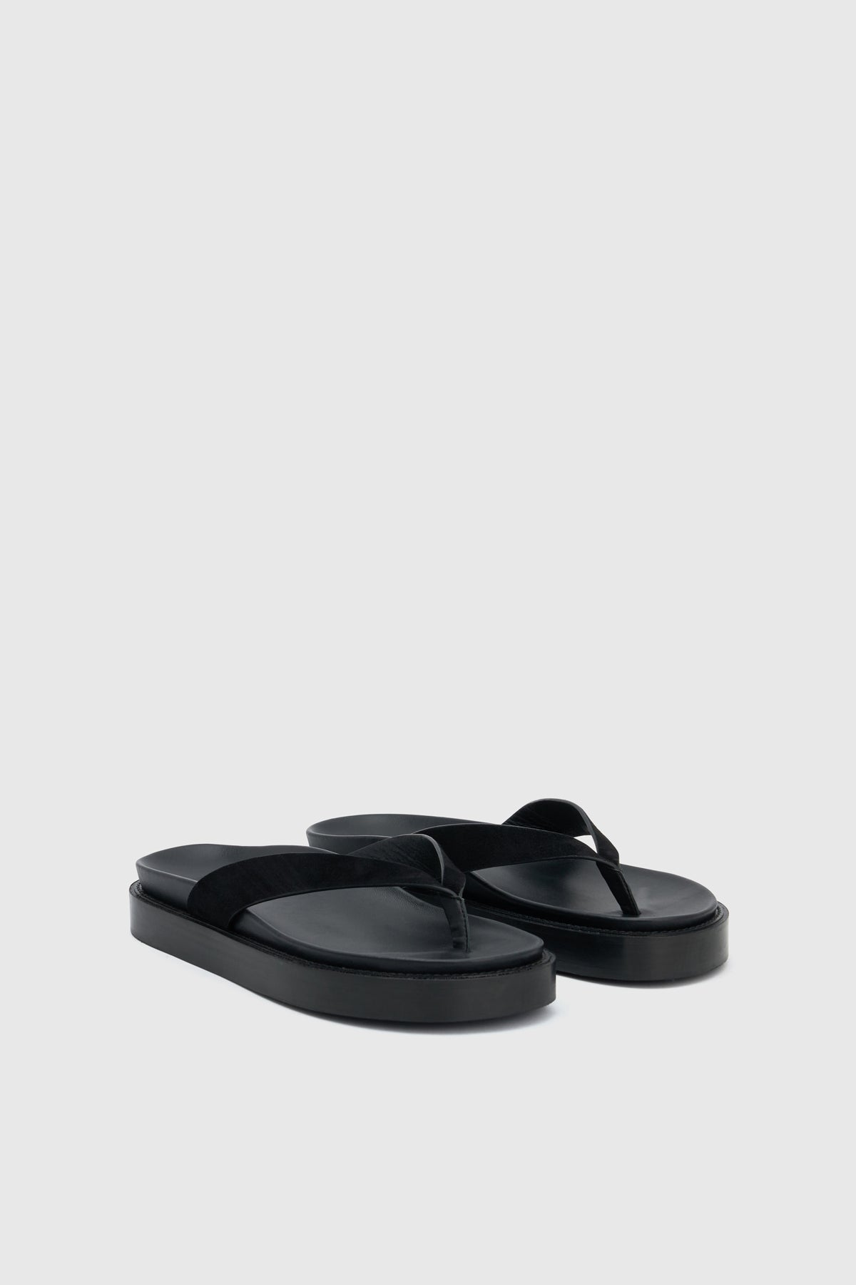 Erin Sandal