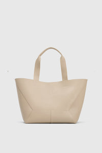 Ezra Tote