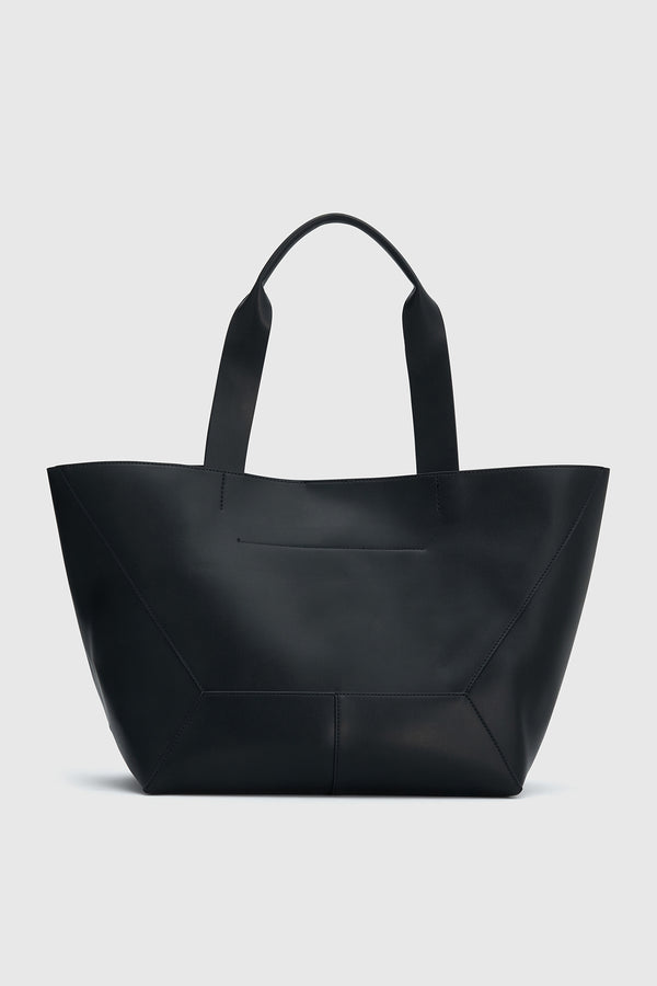 Ezra Tote