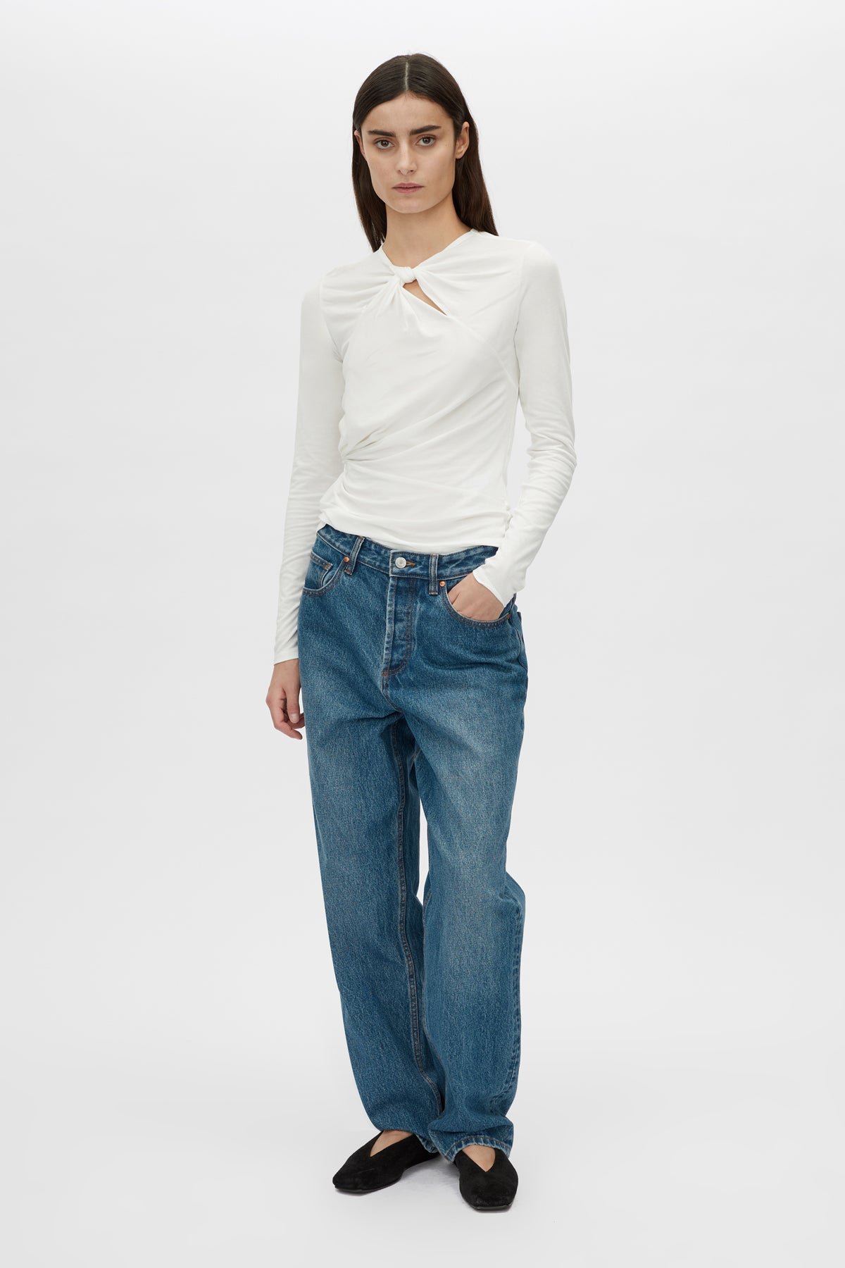 Felton Knot Long Sleeve Tee