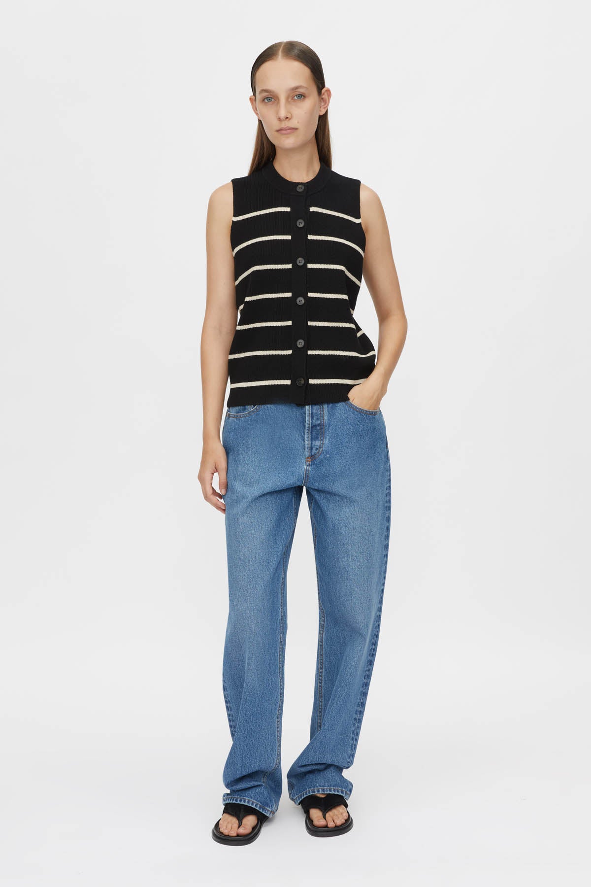 Gale Button Up Sleeveless Cardigan