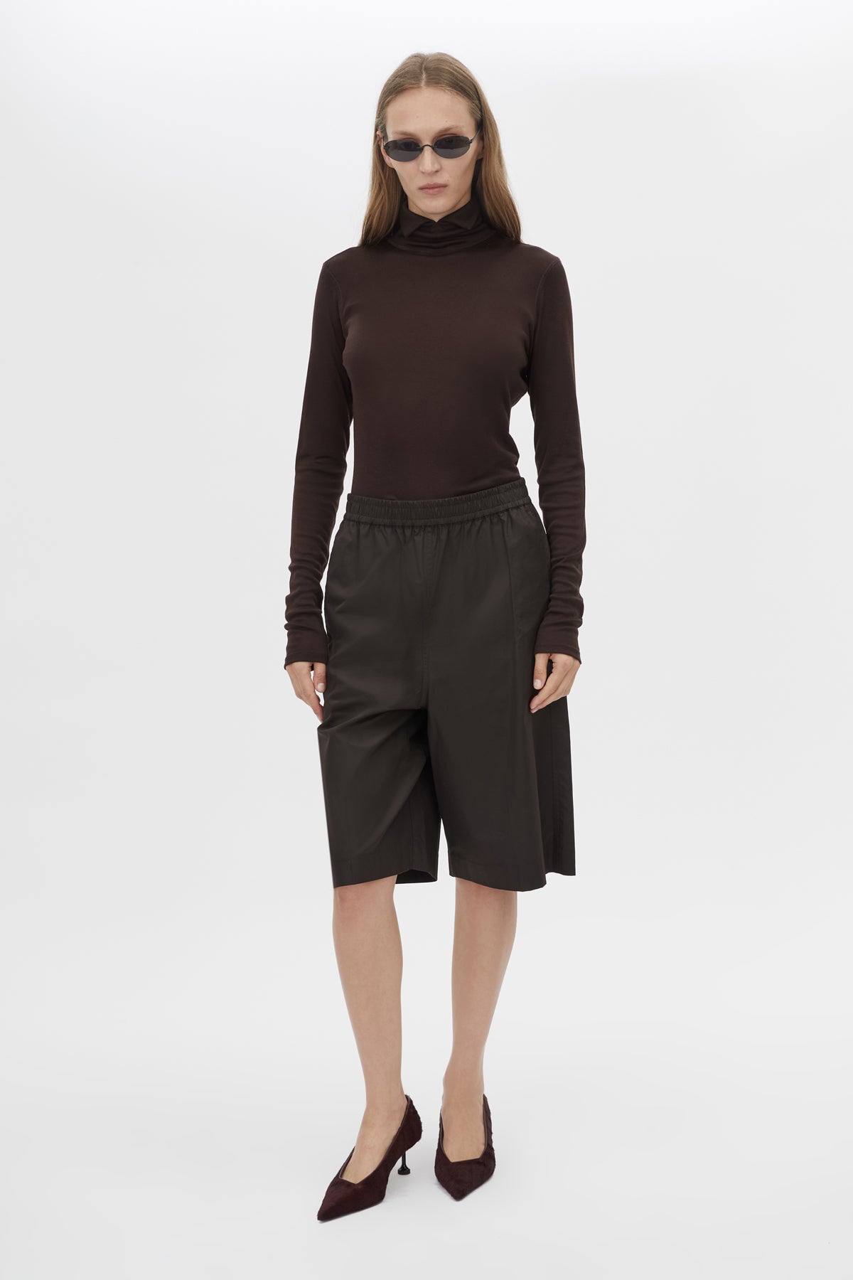 Java Short - CAMILLA AND MARC Java elasticated cotton short in espresso brown