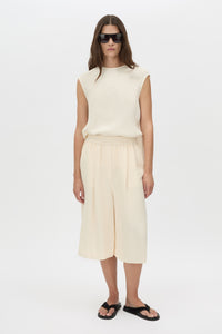 Kenya Bermuda Short - CAMILLA AND MARC Kenya relaxed Bermuda short in white with a gathered elasticated waistband and perm
