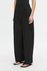 Cropped view CAMILLA AND MARC Lola relaxed pant in black.