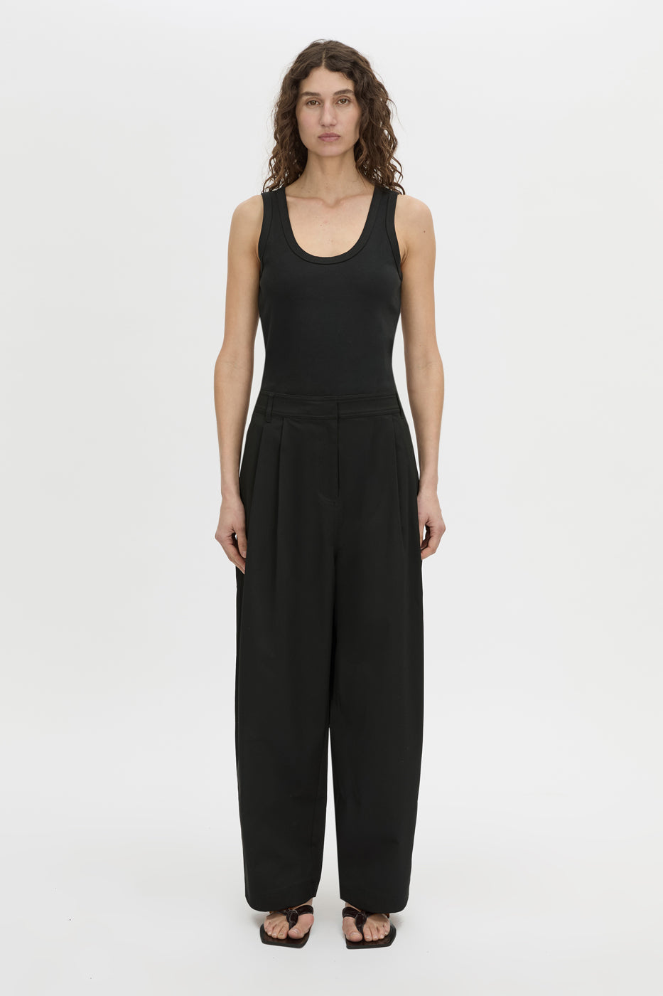 Front-styled view CAMILLA AND MARC Lola relaxed pant in black.