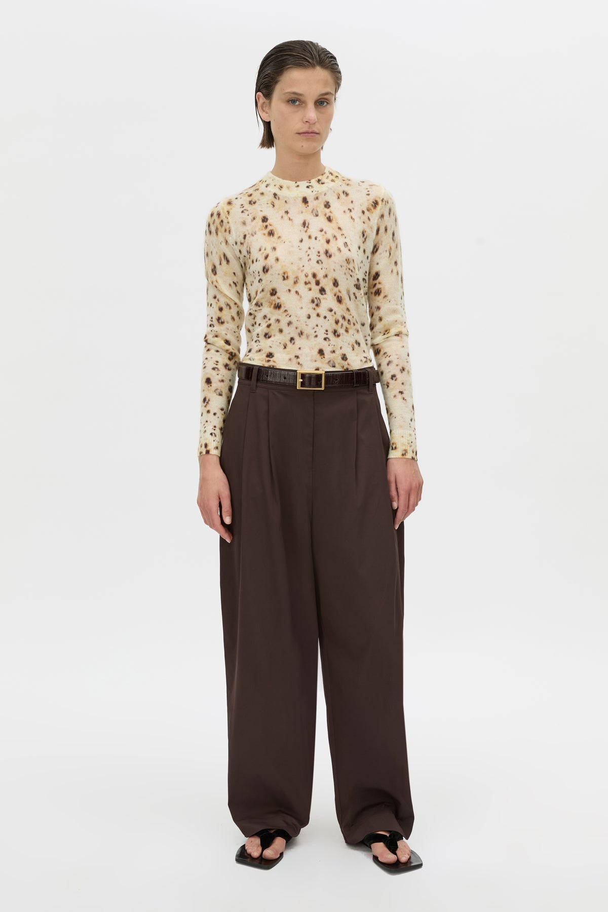 Front-styled view CAMILLA AND MARC Lola relaxed pant in hickory.