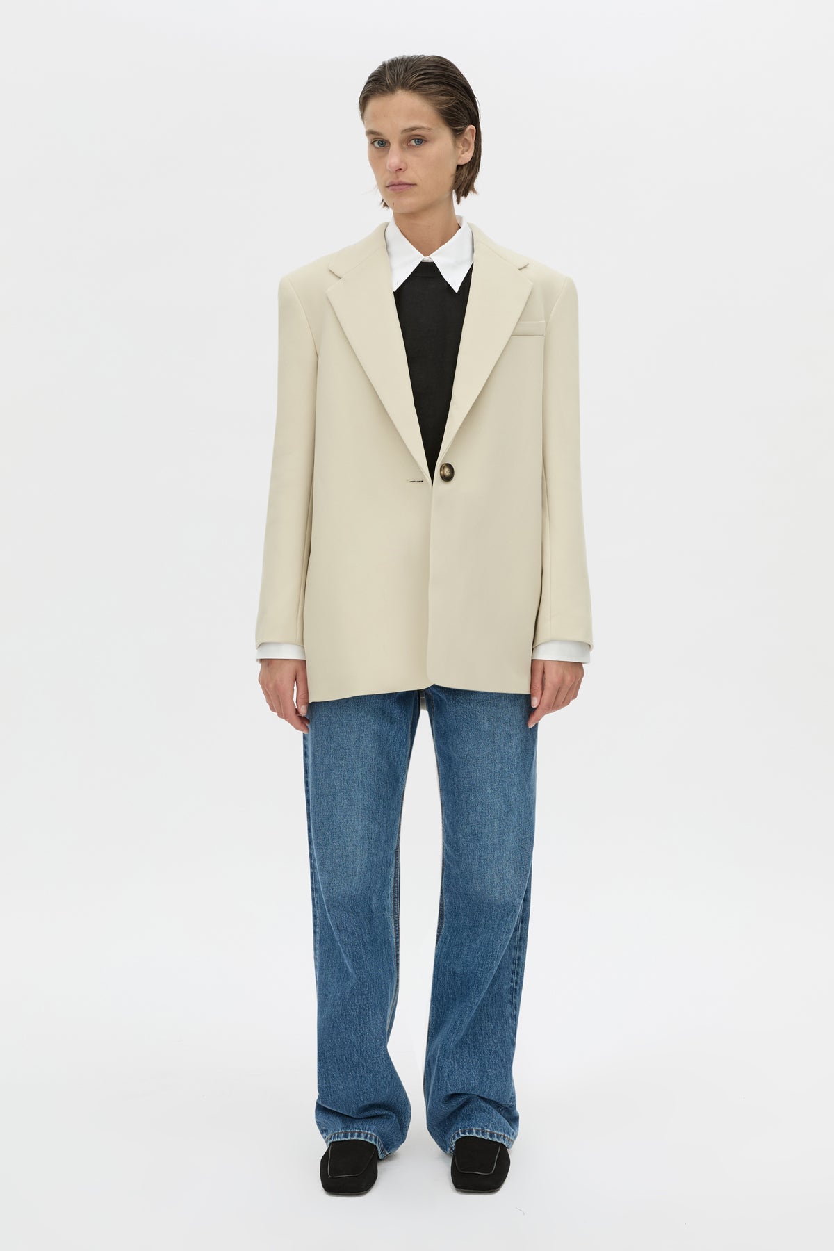 Styled view CAMILLA AND MARC Mackinley oversized blazer in pistachio.