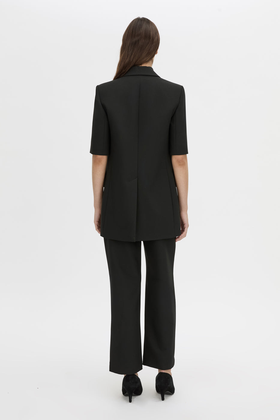 Back view CAMILLA AND MARC Mackinley short sleeve blazer in black.