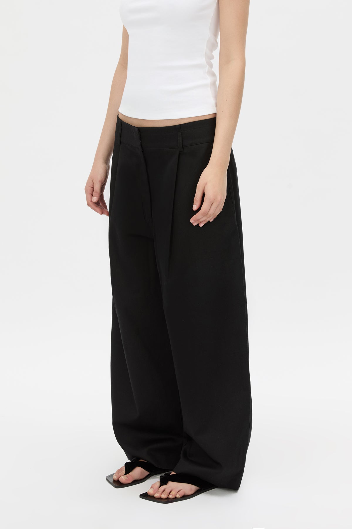 Cropped view CAMILLA AND MARC Magnolia Drill Pant in black with centre front and back pleats.