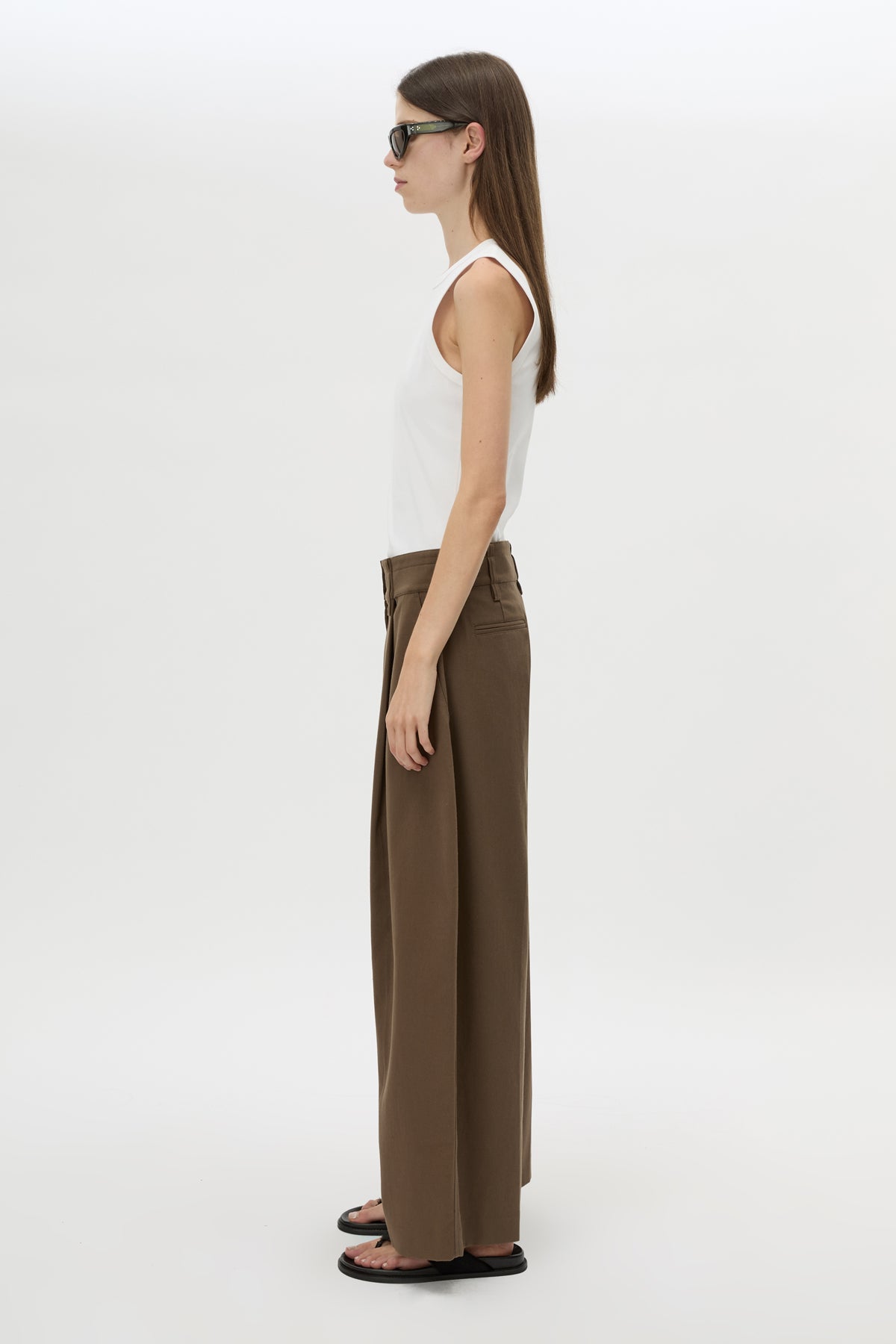 Side view CAMILLA AND MARC Magnolia Drill Pant in Elm Green, crafted from 100% cotton.