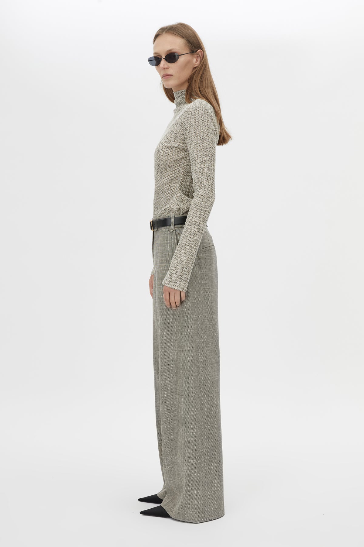 Side view CAMILLA AND MARC Nestor Pant in Chocolate Marle with a wide‑leg silhouette.