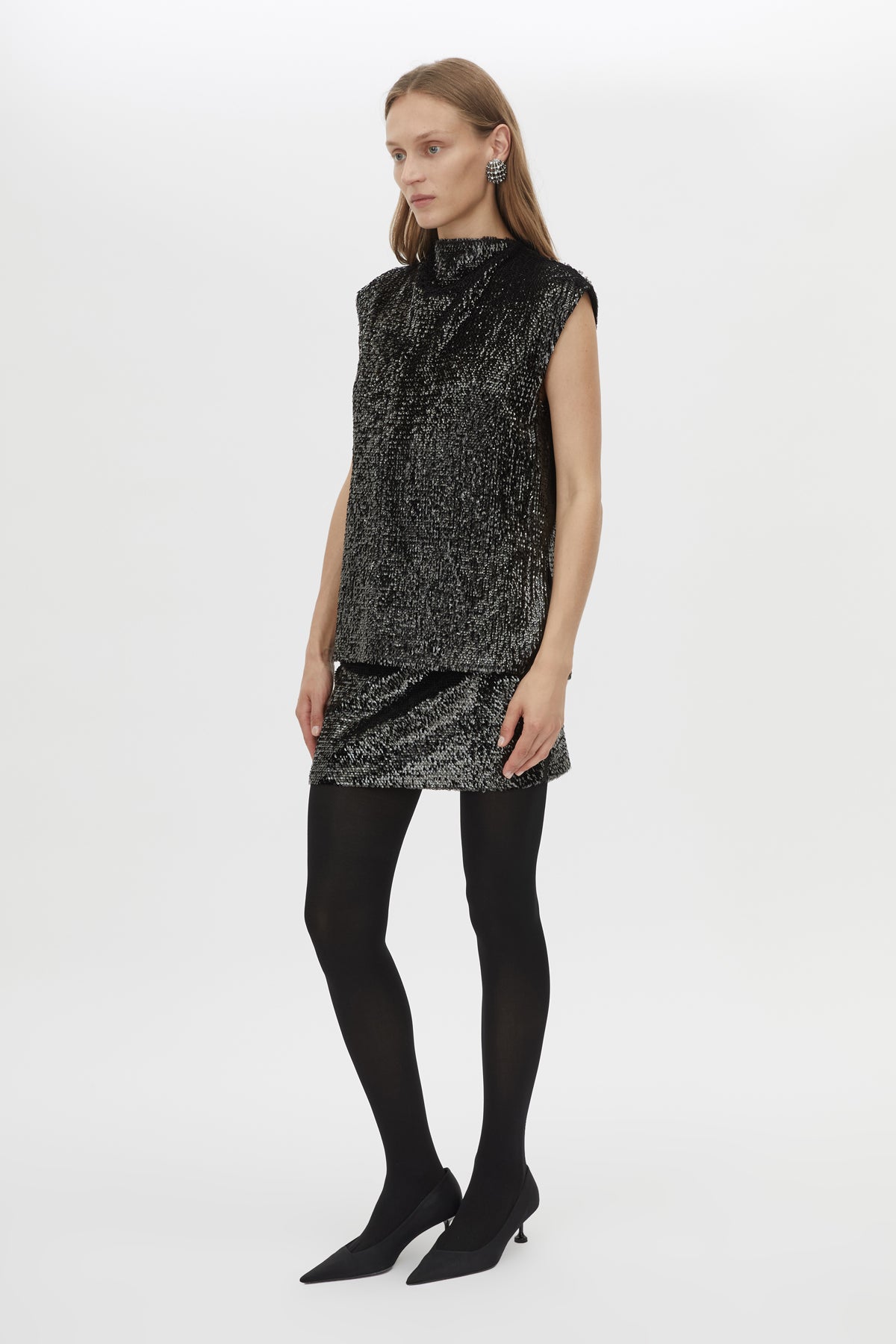 Front view CAMILLA AND MARC Sabel Skirt in Black styled with the Sabel Top.