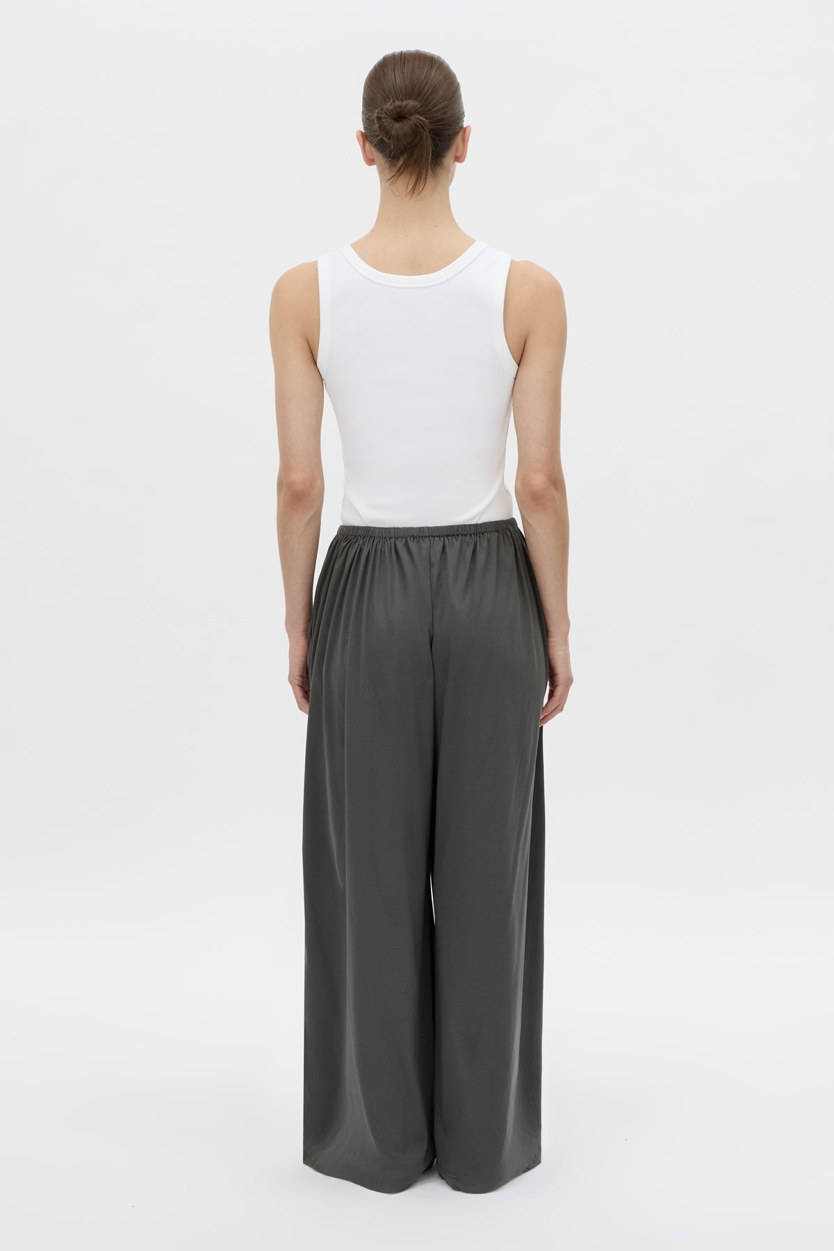 Back view CAMILLA AND MARC Senae Lightweight Lounge Pant in charcoal grey.