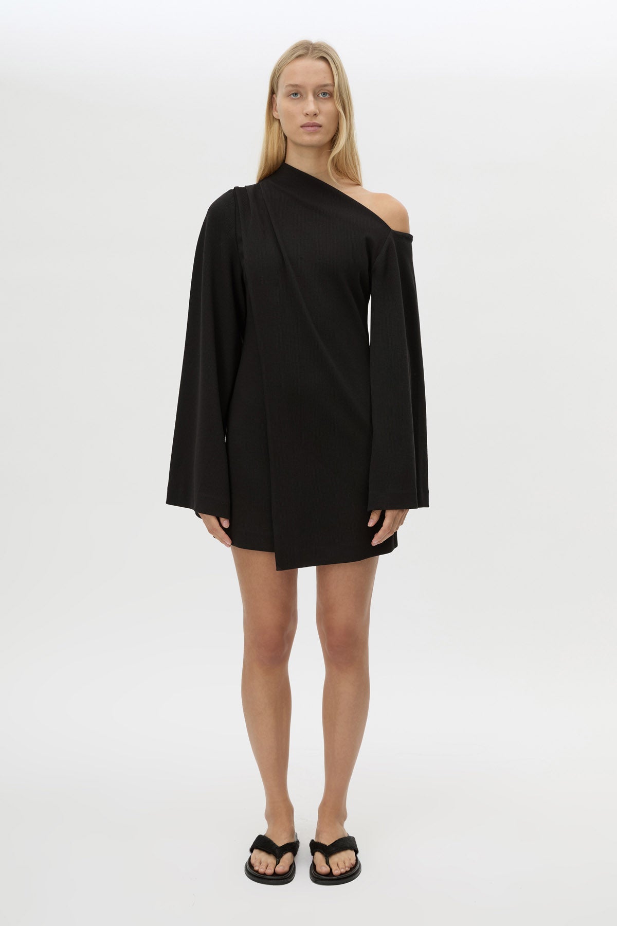 Front view CAMILLA AND MARC Serenitas Mini Dress in Black with off the shoulder long-sleeves.