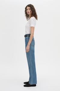 Side view CAMILLA AND MARC Siona Light Weight Fitted Tee in soft white with scoop neckline.