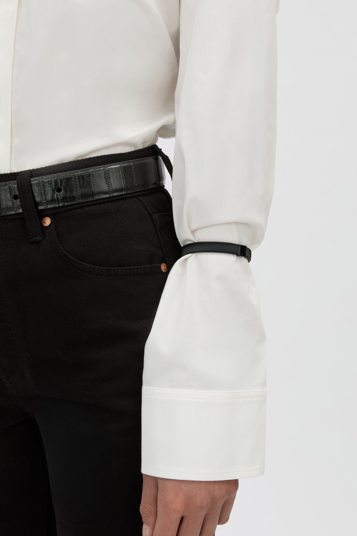 Front View - CAMILLA AND MARC Sleeve Monogram garter pair in black. Worn on the arm to perfectly bunch up 