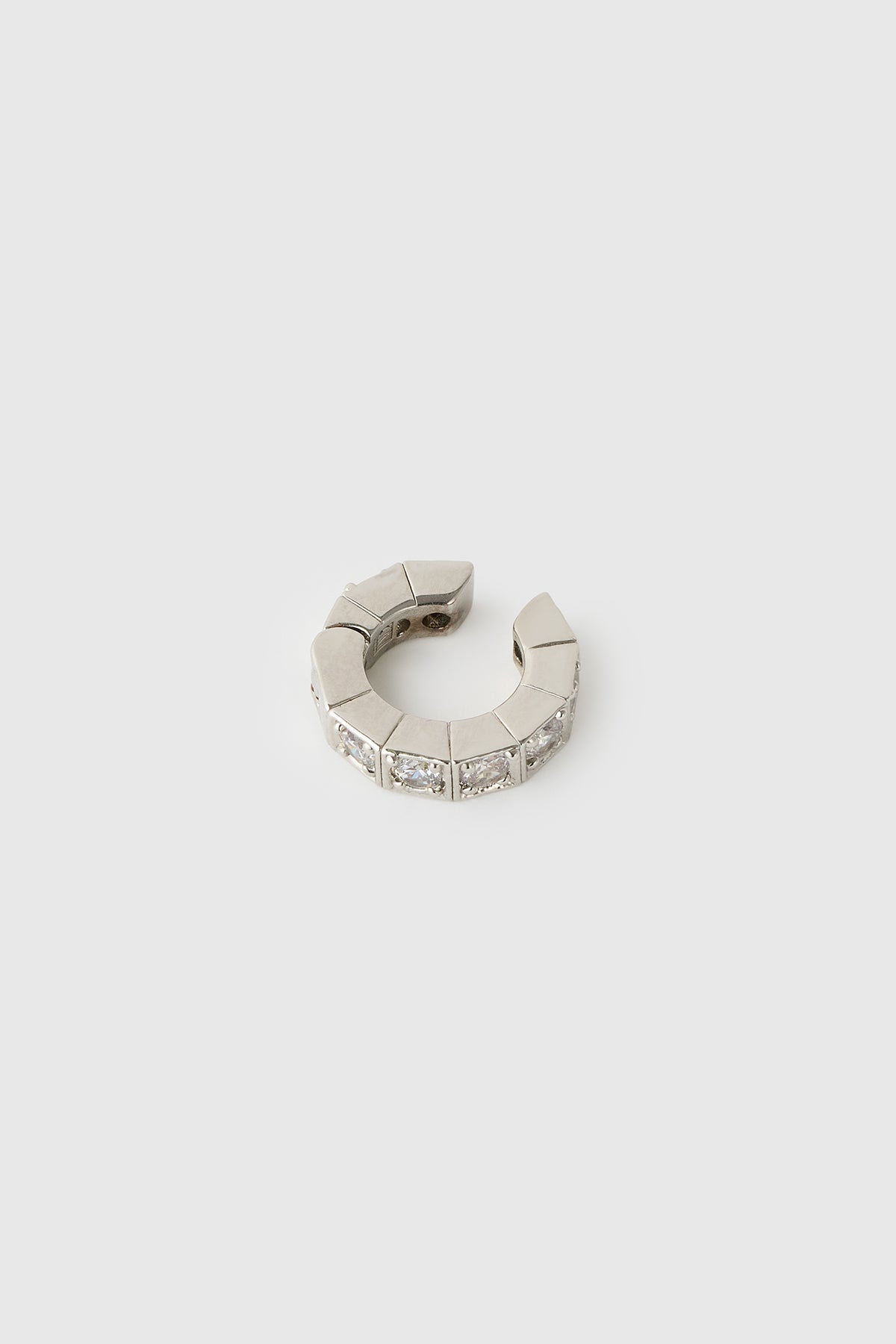 Three-quarter view CAMILLA AND MARC Sloane Ear Cuff in Silver rhodium plating.