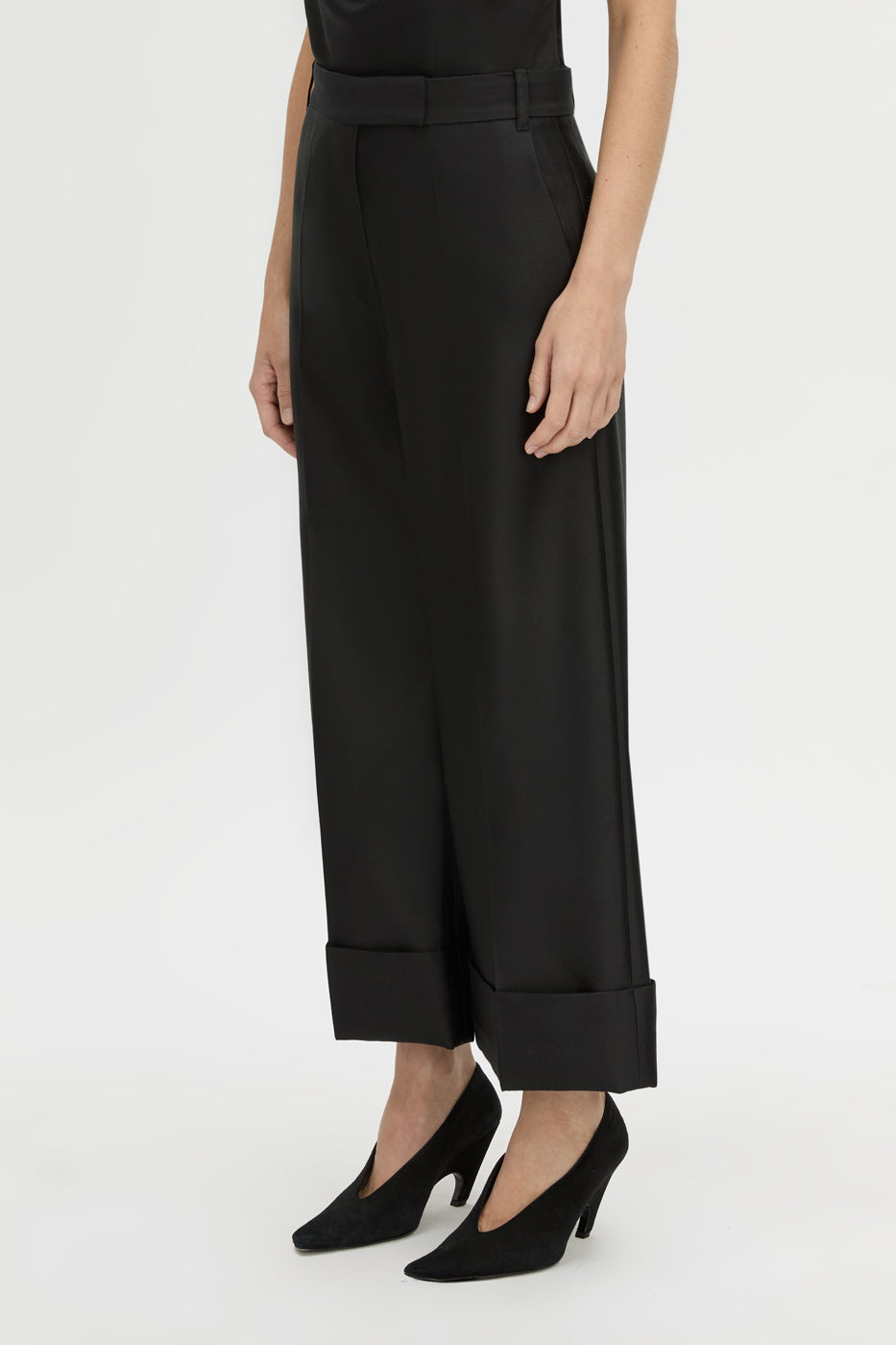Cropped view CAMILLA AND MARC Sona Crop Pant in black with wide‑leg culotte design.
