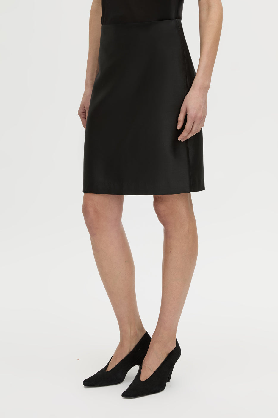 Cropped view CAMILLA AND MARC Sona Pencil Skirt in black with knee‑length hem.