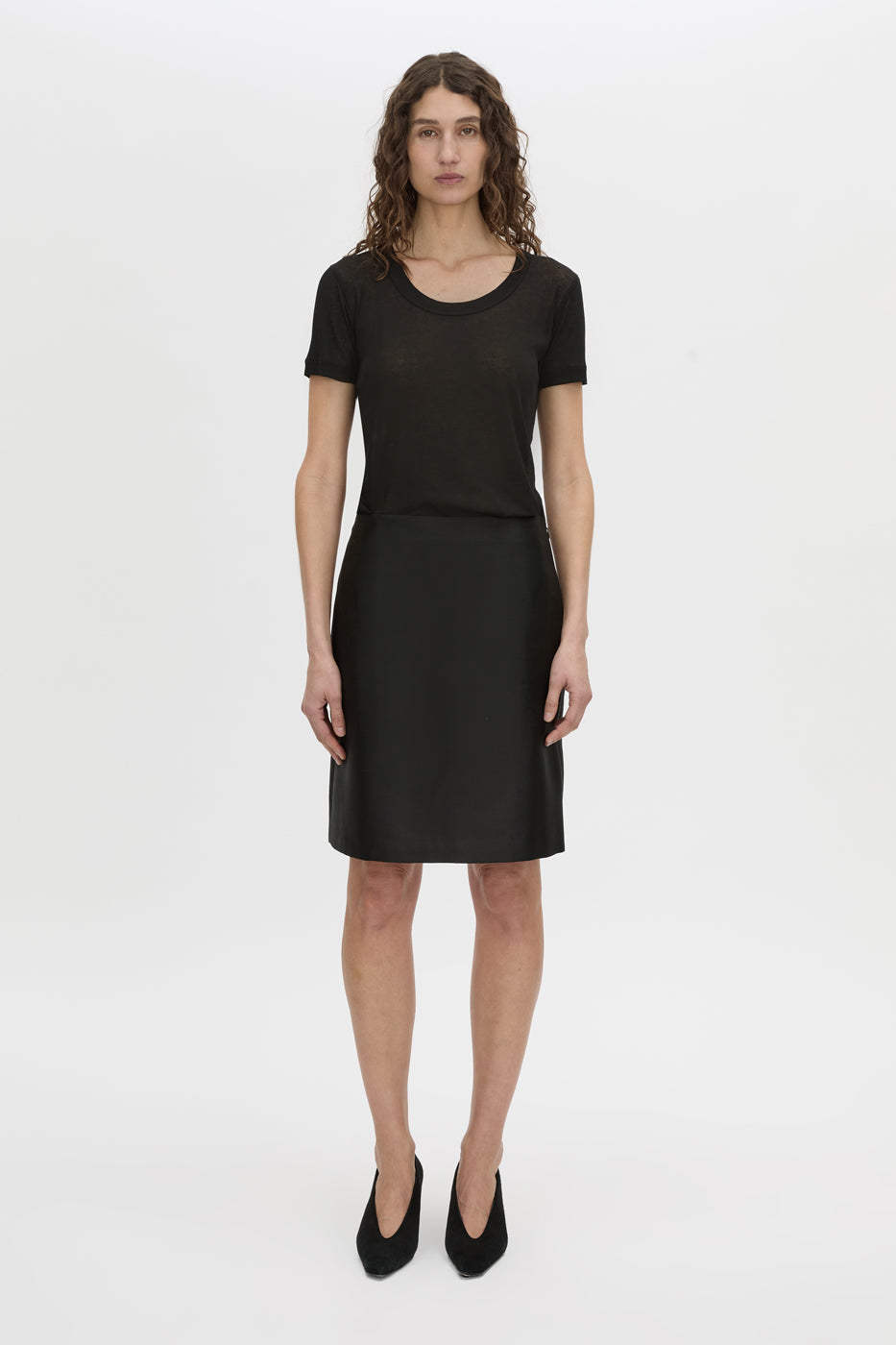 Front view CAMILLA AND MARC Sona Pencil Skirt in black with knee‑length hem.