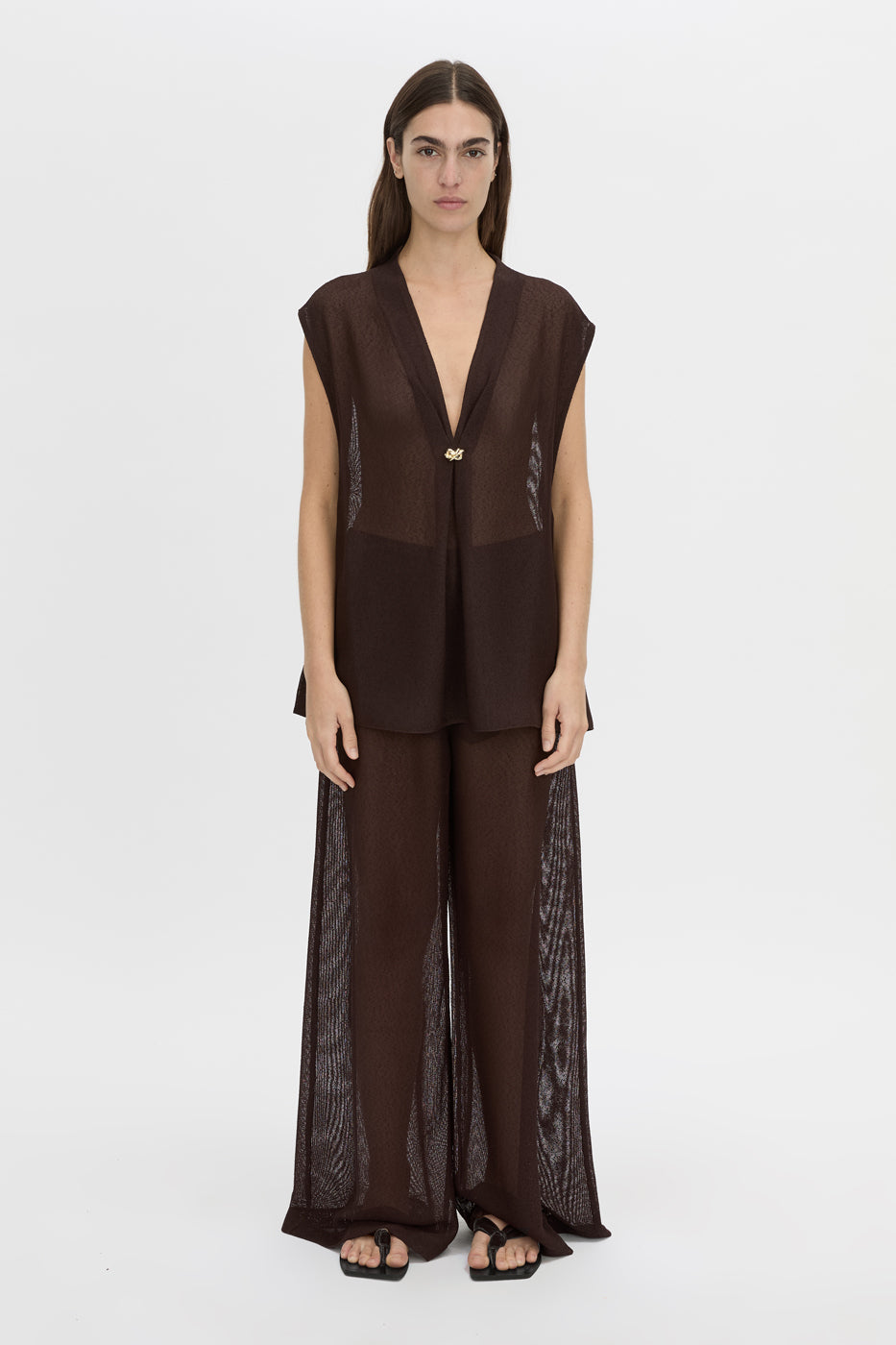 Front view CAMILLA AND MARC Tessara Relaxed Top in chocolate with cinched V‑neckline.