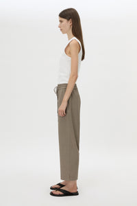Side view CAMILLA AND MARC Vector Crop Pant in Mocha Brown with soft suiting fabrication.
