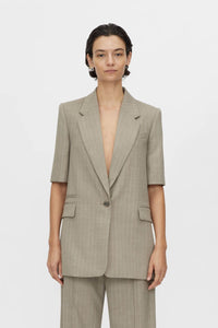 Arnelle Short Sleeve Blazer
