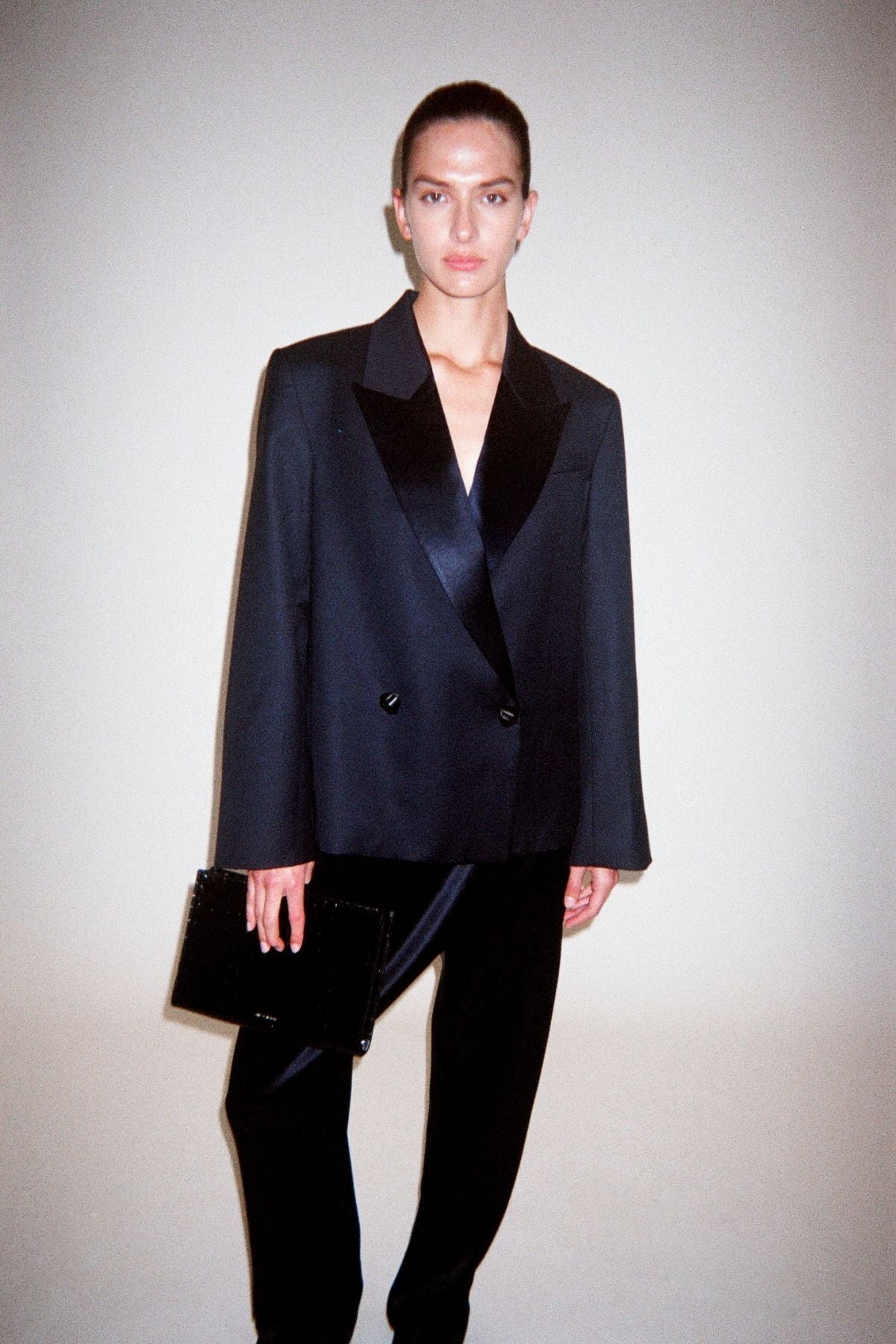 VELIN-BLAZER-PANT-CAMPAIGN-IMAGE