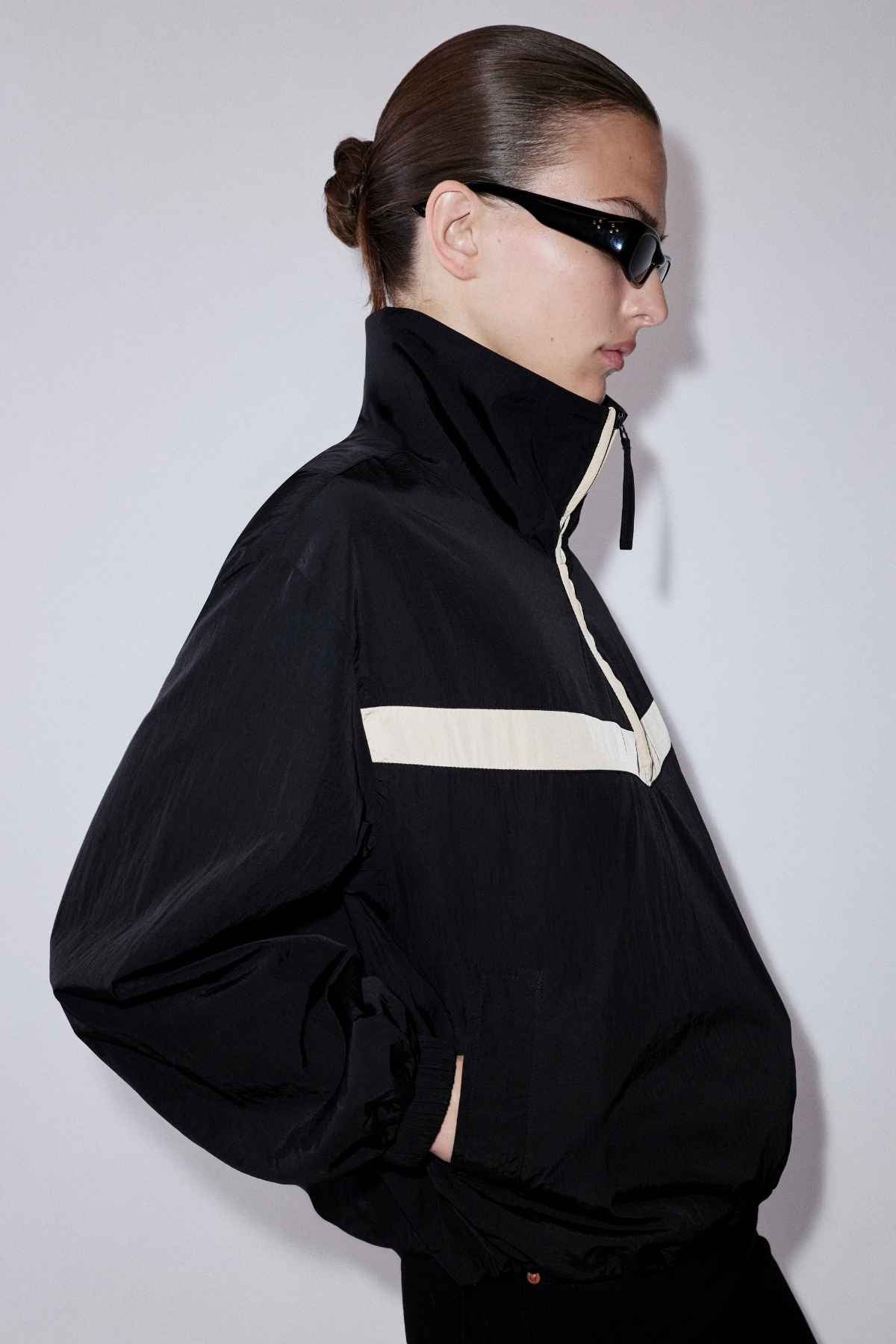 Storm Colour Block Pullover